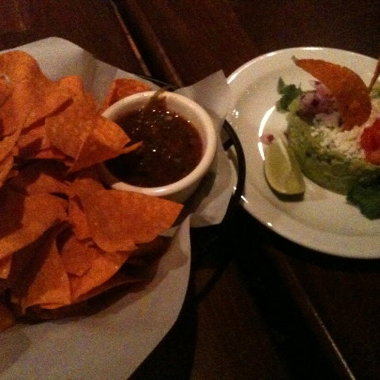 Foto scattata a Taco Rosa Mexico City Cuisine - Newport Beach da David il 11/16/2012