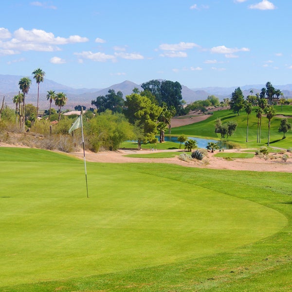 Снимок сделан в Desert Canyon Golf Club пользователем Desert Canyon Golf Club 10/18/2013