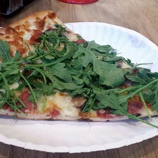 8/6/2014にChristopher B.がPancoast Pizzaで撮った写真