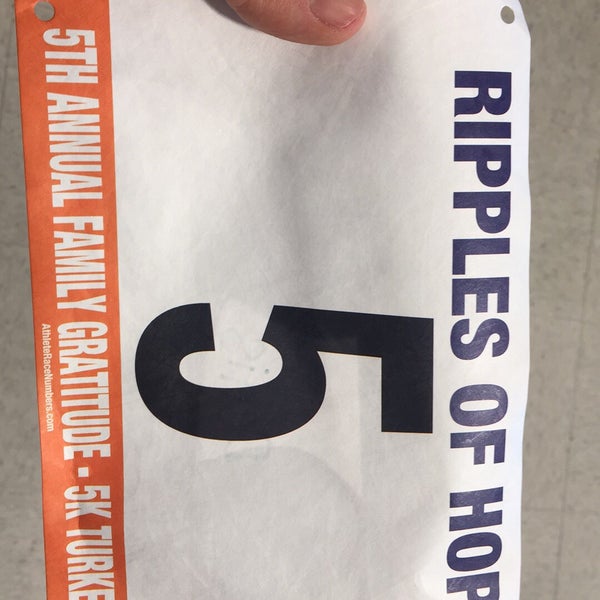 DICK'S Sporting Goods East Dedham 4 tips from 909 visitors