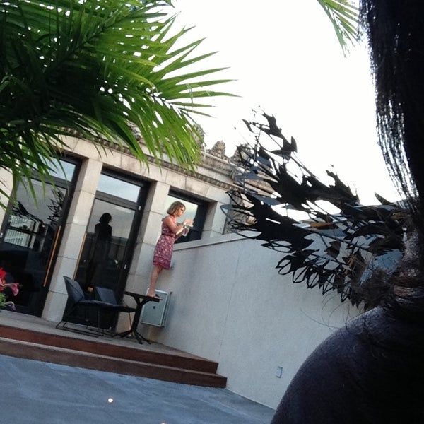 6/18/2013にkatrina 🎀がStratus Rooftop Loungeで撮った写真
