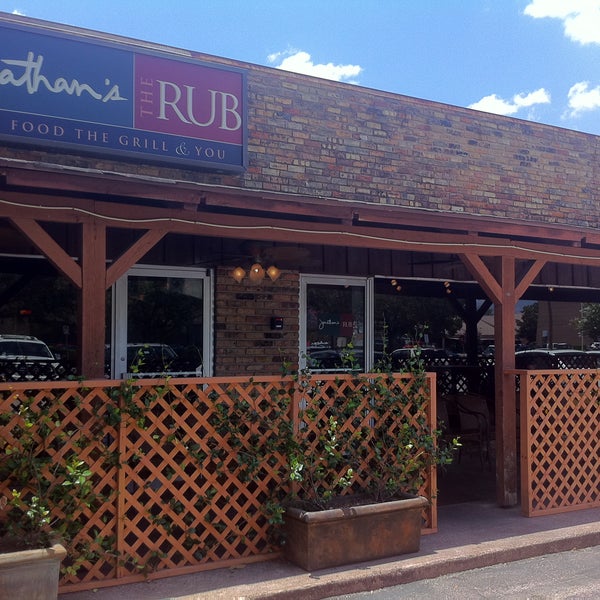 รูปภาพถ่ายที่ Jonathan&#39;s The Rub โดย Jonathan&#39;s The Rub เมื่อ 9/23/2013