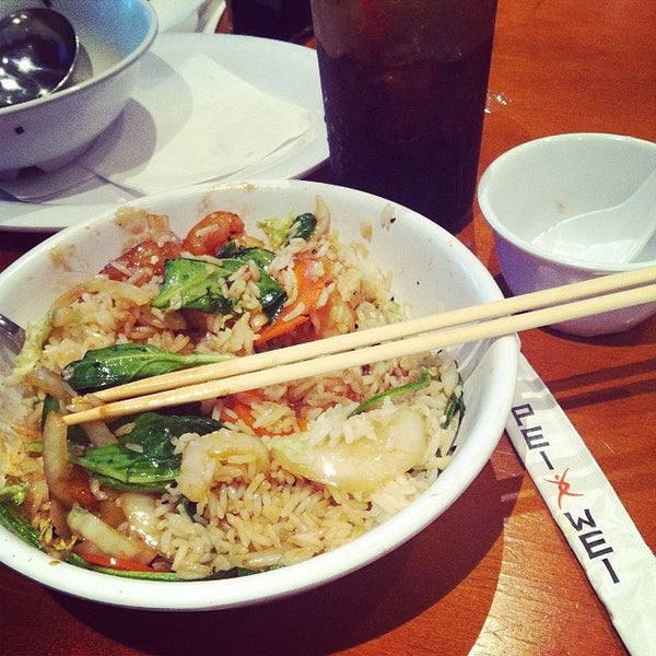 Photo taken at Pei Wei by Valerie H. on 3/15/2014