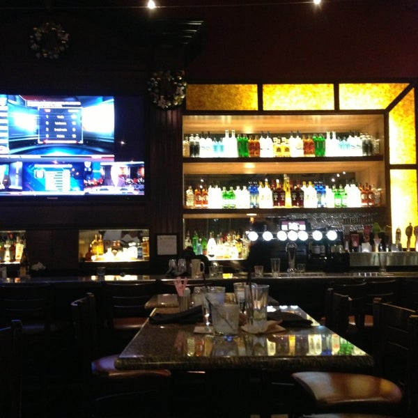 Photo taken at BJ&#39;s Restaurant &amp; Brewhouse by Doug M. on 1/1/2013