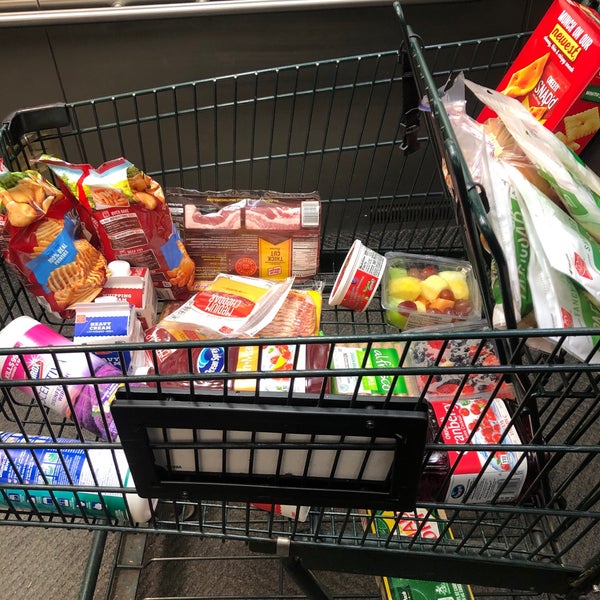 Harris Teeter Supermarket in Arlington