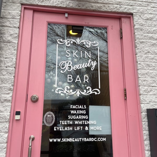12/7/2022 tarihinde Raeziyaretçi tarafından Skin Beauty Bar'de çekilen fotoğraf