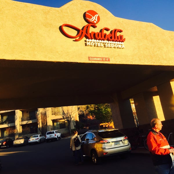 Foto diambil di Arabella Hotel Sedona oleh Annie pada 12/29/2015