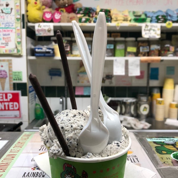 Photo taken at The Original Chinatown Ice Cream Factory by Shirley L. on 1/13/2018