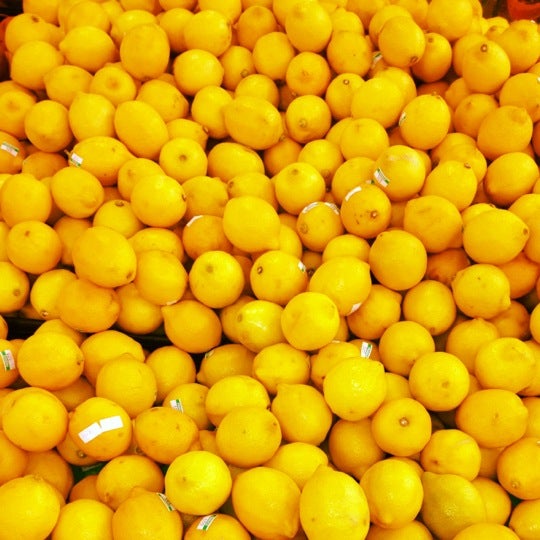 Giunta's Meat Farms Grocery Store in Farmingdale