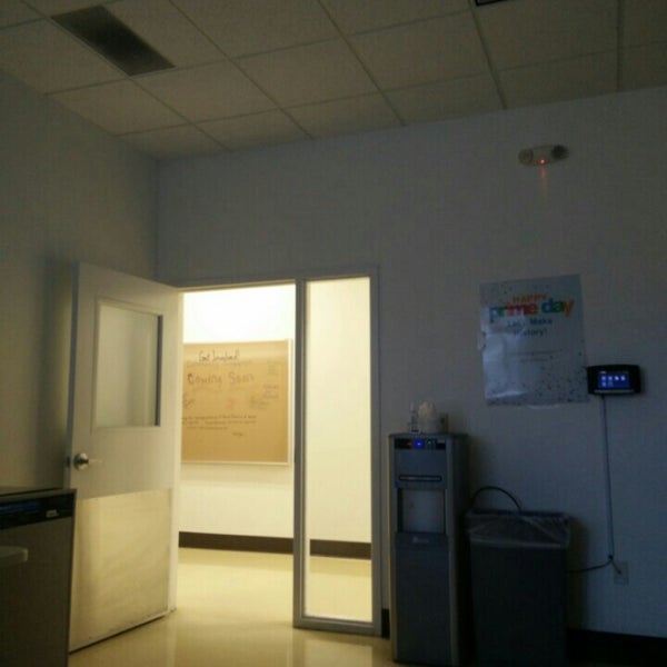 Amazon Distribution Center Dağıtım Merkez