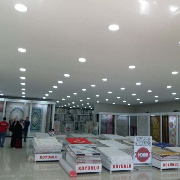 koyunlu hali fabrika satis magazasi bor yolu uzeri 8 km da fotograflar