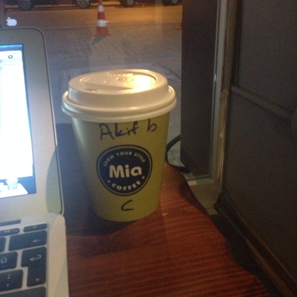 9/21/2013 tarihinde Mehmet Akif K.ziyaretçi tarafından Mia Coffee'de çekilen fotoğraf