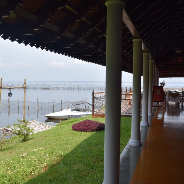 รูปภาพถ่ายที่ Kumarakom Lake Resort โดย Ajay K. เมื่อ 5/8/2017