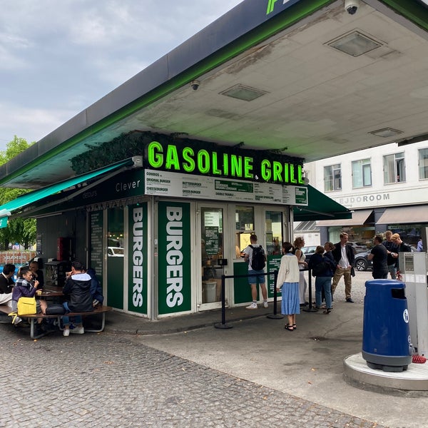 รูปภาพถ่ายที่ Gasoline Grill โดย Jhun L. เมื่อ 5/19/2022