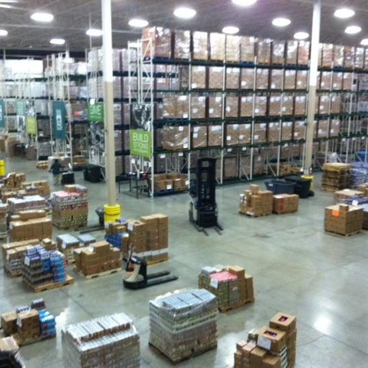 Photo taken at Greater Chicago Food Depository by Aimee G. on 10/4/2012