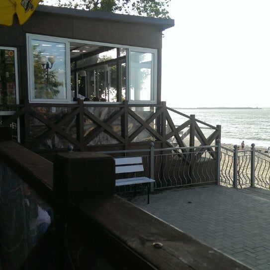 Где поесть в пионерском калининградской. Калининград поселок пионерский. Где поесть в пионерском калининградской. Где поесть в пионерском калининградской. Кафе ветерок калининград.