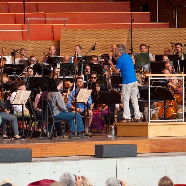 Stop by the Jay Pritzker Pavilion during your lunch hour and watch the orchestra rehearse. Tuesdays-Fridays 11AM - 1PM