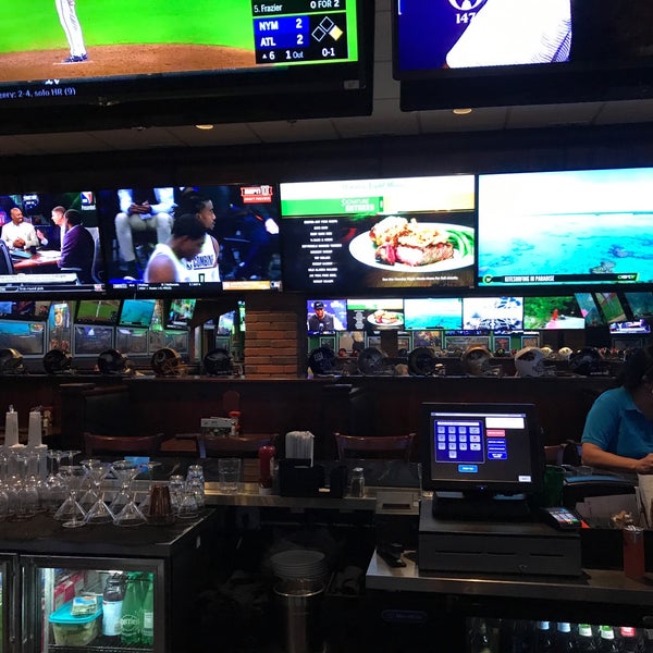 Photo taken at Duffy&#39;s Sports Grill by Jeff on 6/20/2019