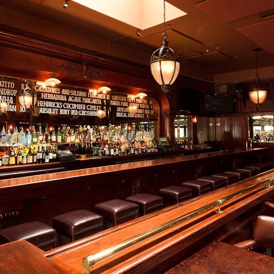 Foto tirada no(a) Harry&#39;s Bar por Harry&#39;s Bar em 8/11/2014
