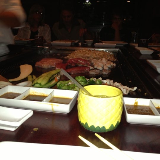 Снимок сделан в Tokyo Steakhouse пользователем Christine B. 9/8/2013