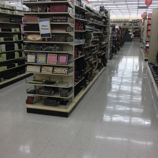 Hobby Lobby 3 tips from 402 visitors