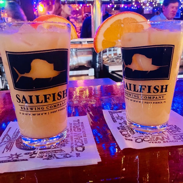 Photos at Ocean Grill 41 tips from 1337 visitors