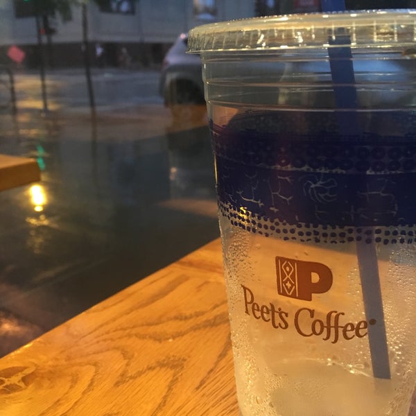 Photo taken at Peet&#39;s Coffee &amp; Tea by bader a. on 8/16/2016
