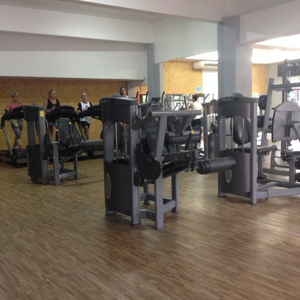 Paris Life Fitness Ховрино