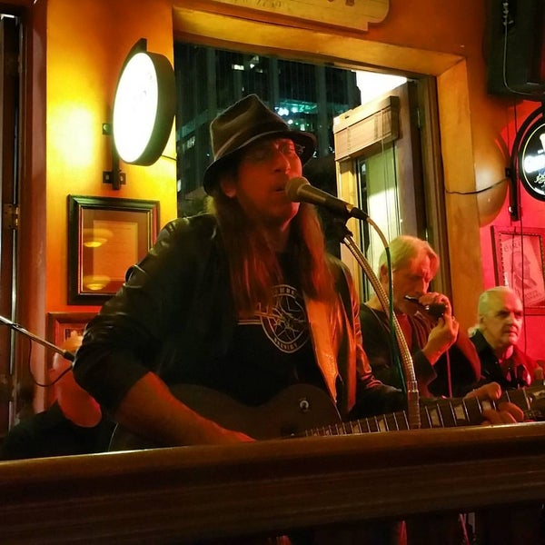 Photo taken at BD Riley&#39;s Irish Pub by Michael J. on 11/21/2015