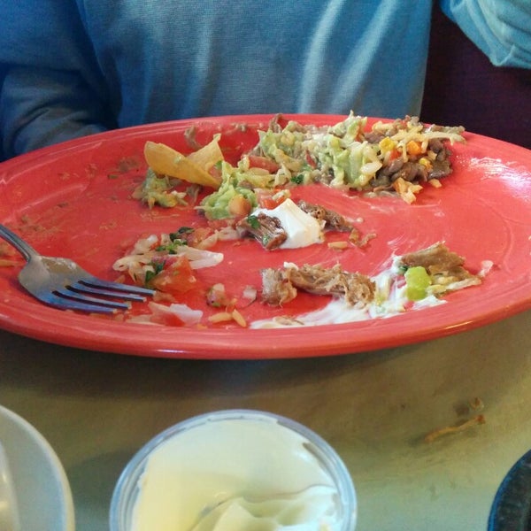 зал в сыто пьяно. бар-ресторан территория, москва, рязанский проспект.