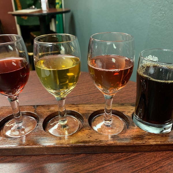 Photo taken at Rabbit&#39;s Foot Meadery by Michael P. on 11/7/2018