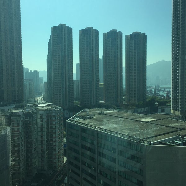 Photo taken at Silka West Kowloon Hotel by Tvinner on 1/16/2015