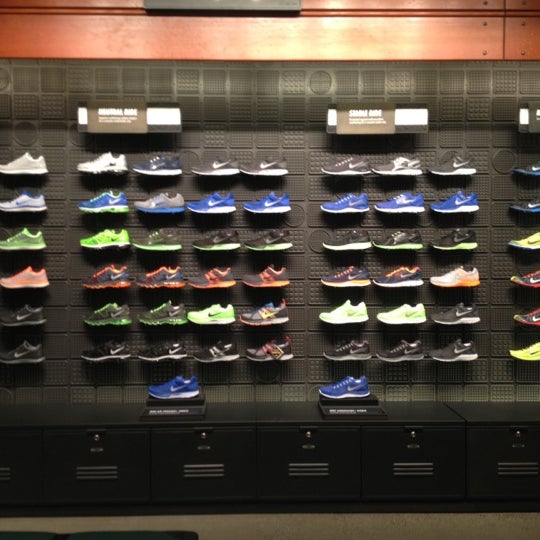 nike store at south coast plaza