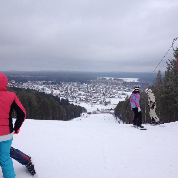 Das Foto wurde bei ГЛК Гора Пильная von Алена am 2/22/2015 aufgenommen