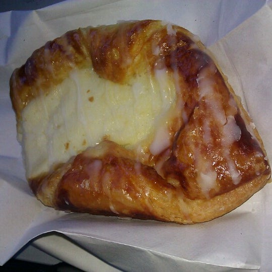 11/19/2012にChristopher B.がA Taste of Denmark Bakeryで撮った写真