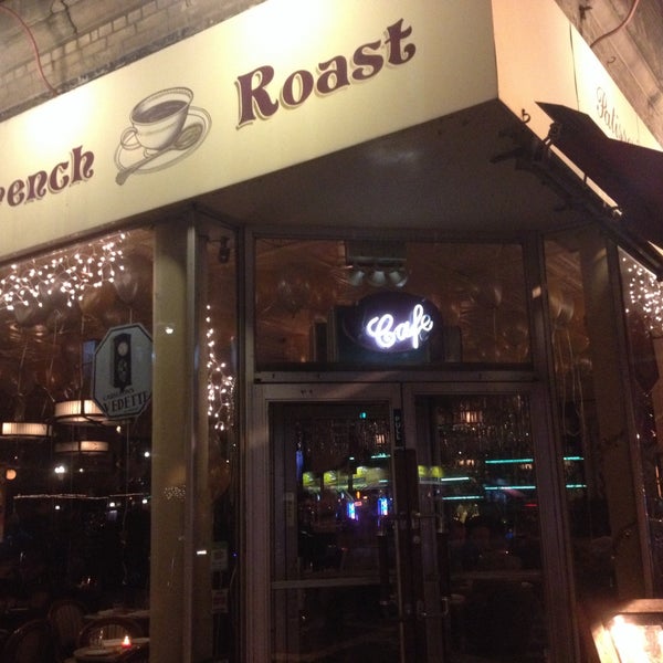 Foto tirada no(a) French Roast por Calton B. em 1/1/2015