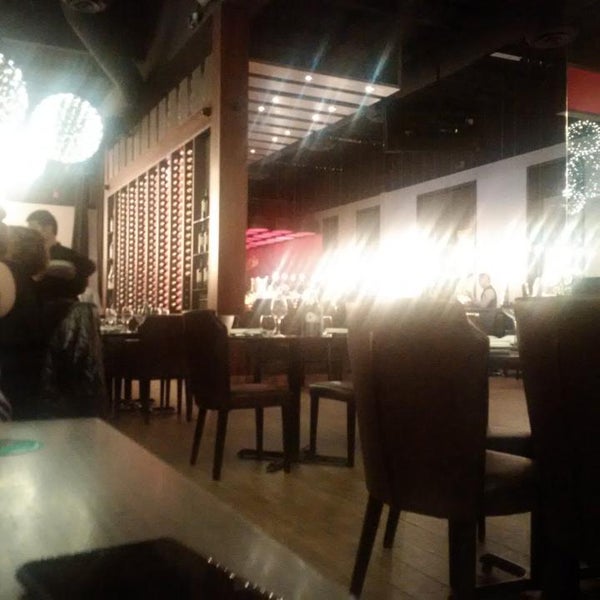 Foto tirada no(a) Touro Churrascaria | Brazilian Steakhouse &amp; Wine Bar por David H. em 12/22/2015