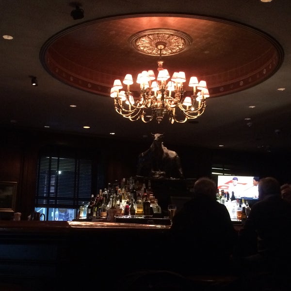 3/8/2015にMichael P.がBull &amp; Bear Steakhouseで撮った写真