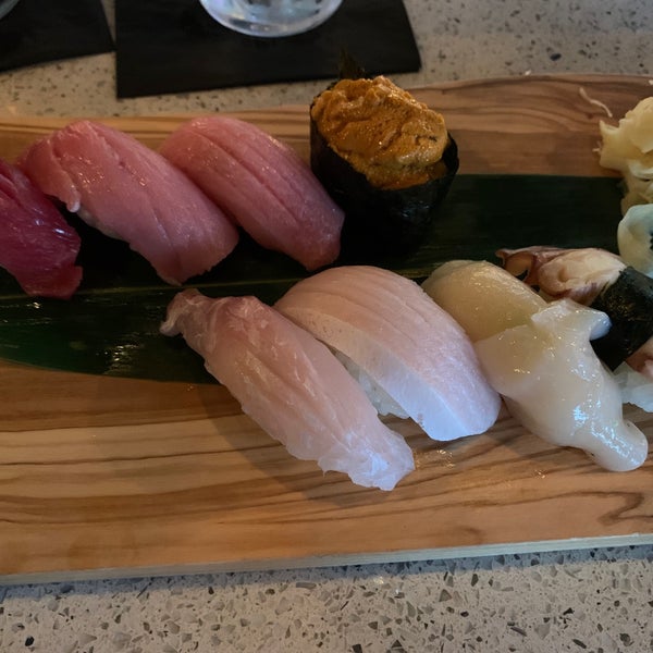 Foto diambil di Seito Sushi oleh Hiro pada 3/25/2022