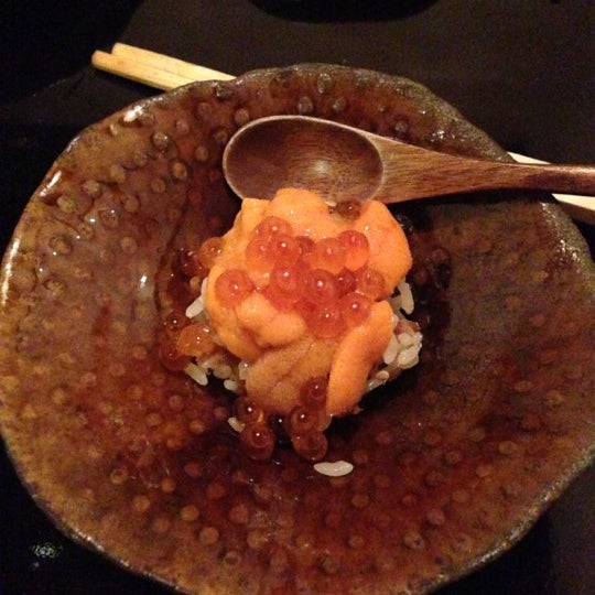 รูปภาพถ่ายที่ Sushi Oyama โดย Nastya เมื่อ 2/25/2013