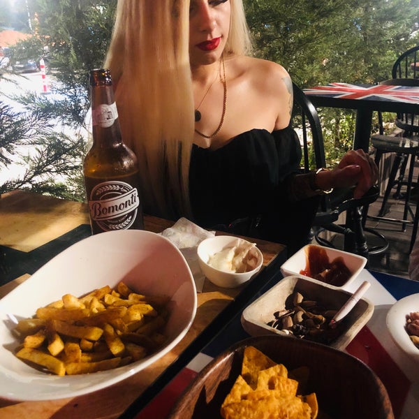 Photo taken at The North Shield Pub by Tubı T. on 9/7/2019