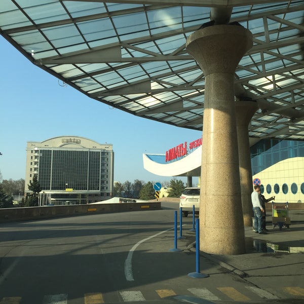 รูปภาพถ่ายที่ Almaty International Airport (ALA) โดย Мадина К. เมื่อ 11/1/2016