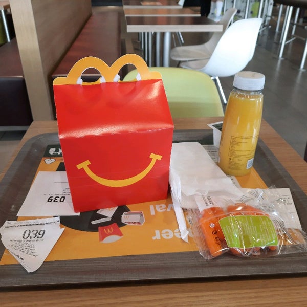 รูปภาพถ่ายที่ McDonald&#39;s โดย Christiaan K. เมื่อ 2/13/2022