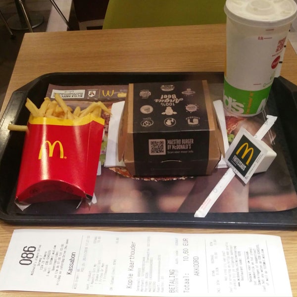 Снимок сделан в McDonald&#39;s пользователем Christiaan K. 1/26/2018