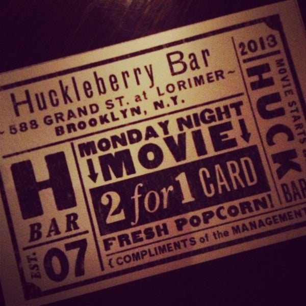 Foto tirada no(a) Huckleberry Bar por Melissa R. em 5/7/2013