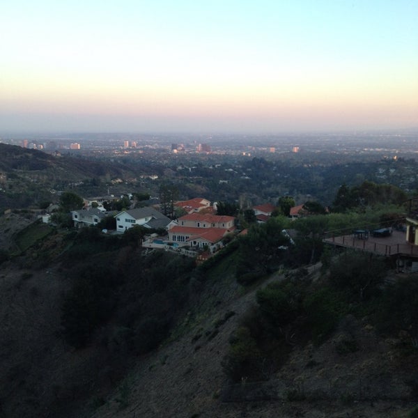 Top Of The World Scenic Lookout in Los Angeles
