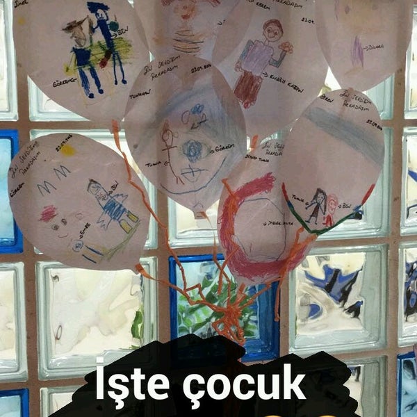 Das Foto wurde bei İpekböceği Anaokulu von Z S. am 9/30/2016 aufgenommen