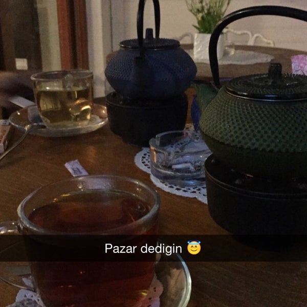 Снимок сделан в Tea &amp; Pot пользователем öykü a. 10/18/2015