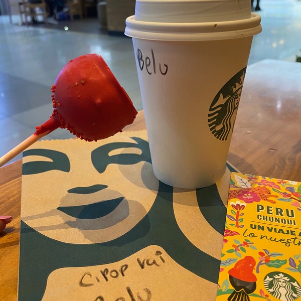 Starbucks Cafetería en Bellavista