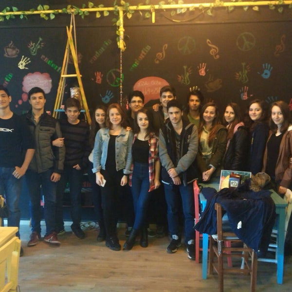Photo taken at Endorfin Cafe by Oğuzhan on 11/27/2015